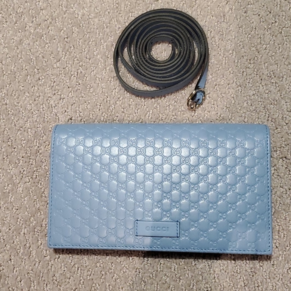 GUCCI Microguccissima Crossbody Wallet Light Blue